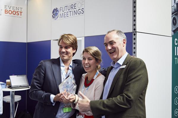 Groeiend Technologiebedrijf NetworkTables wint Future of Meetings Award voor meest innovatieve event tool