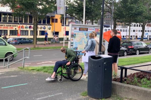 Man in rolstoel