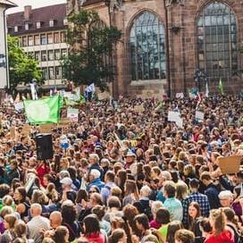Mensen aan het staken