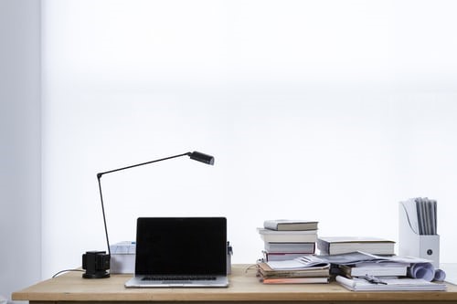 Wat is het verschil tussen debiteuren en crediteuren?