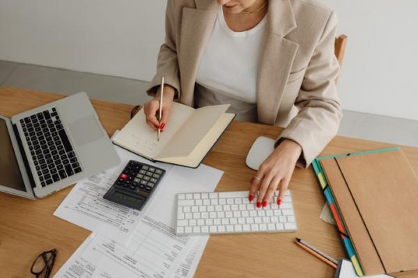 Accountant aan het werk