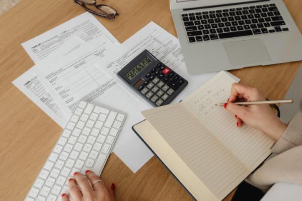Factuur voor debiteur in buitenland opstellen