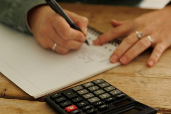 Slimme bespaartips voor zzp-ers in 2025