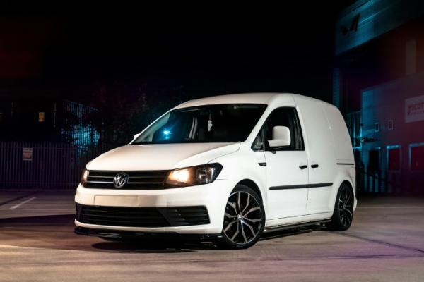 Hoe een bedrijfsbus leasen jouw onderneming flexibeler maakt