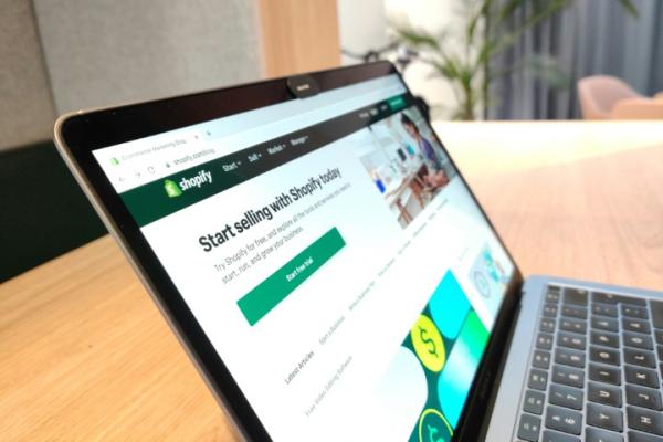 Herroepingsknop verplicht voor webshops vanaf juni 2026